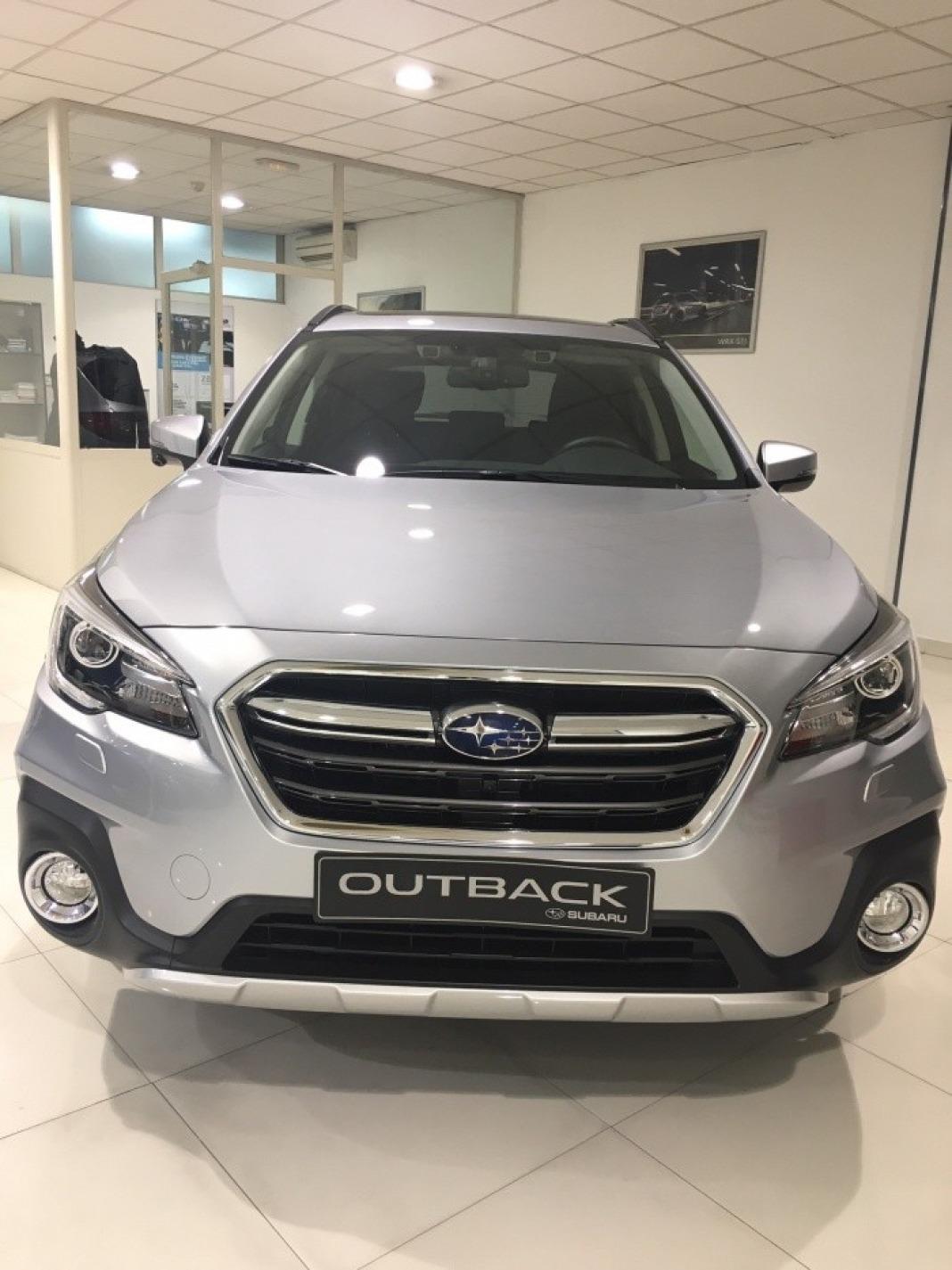 SUBARU Outback 2.5i GLP Executive Plus S CVT